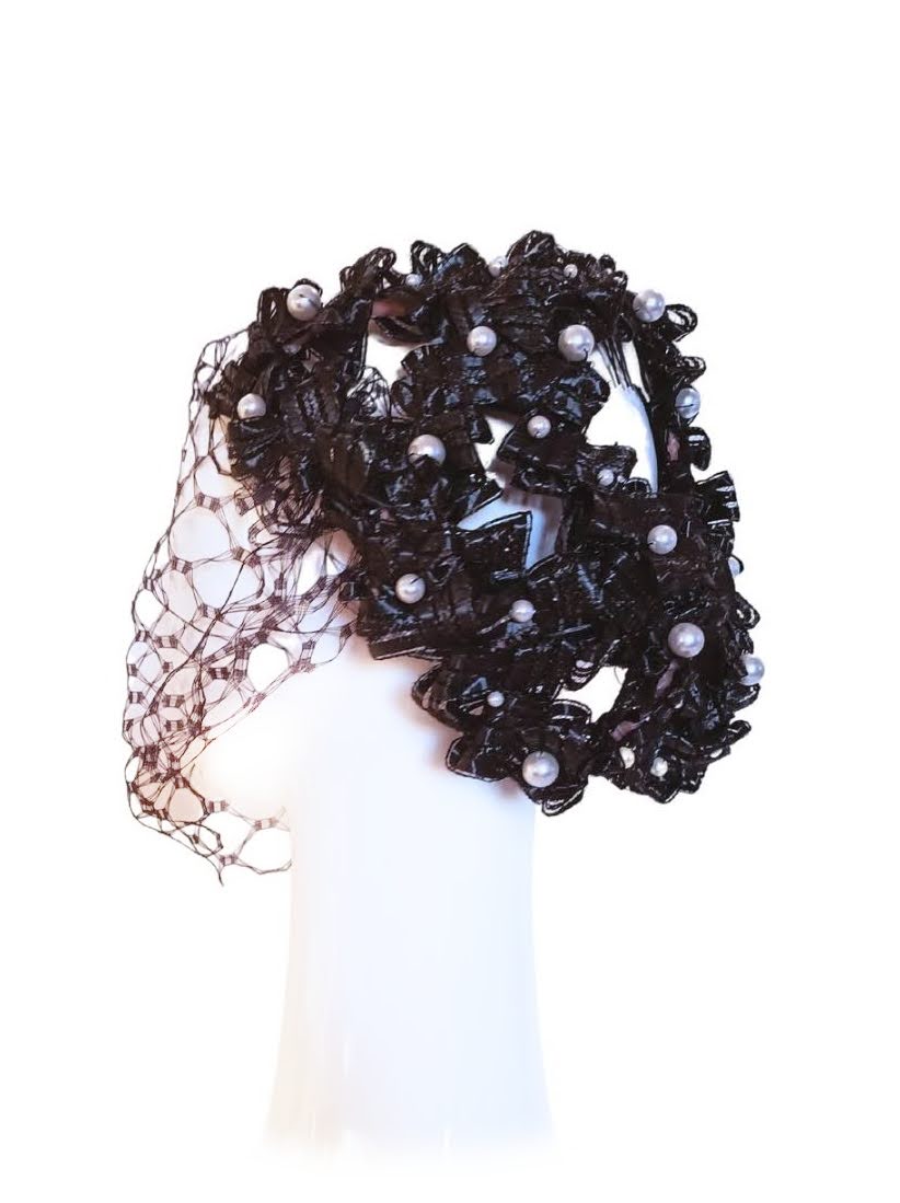 Couture headpiece Charlotte featuring pearl – occasion headwear for Royal Randwick