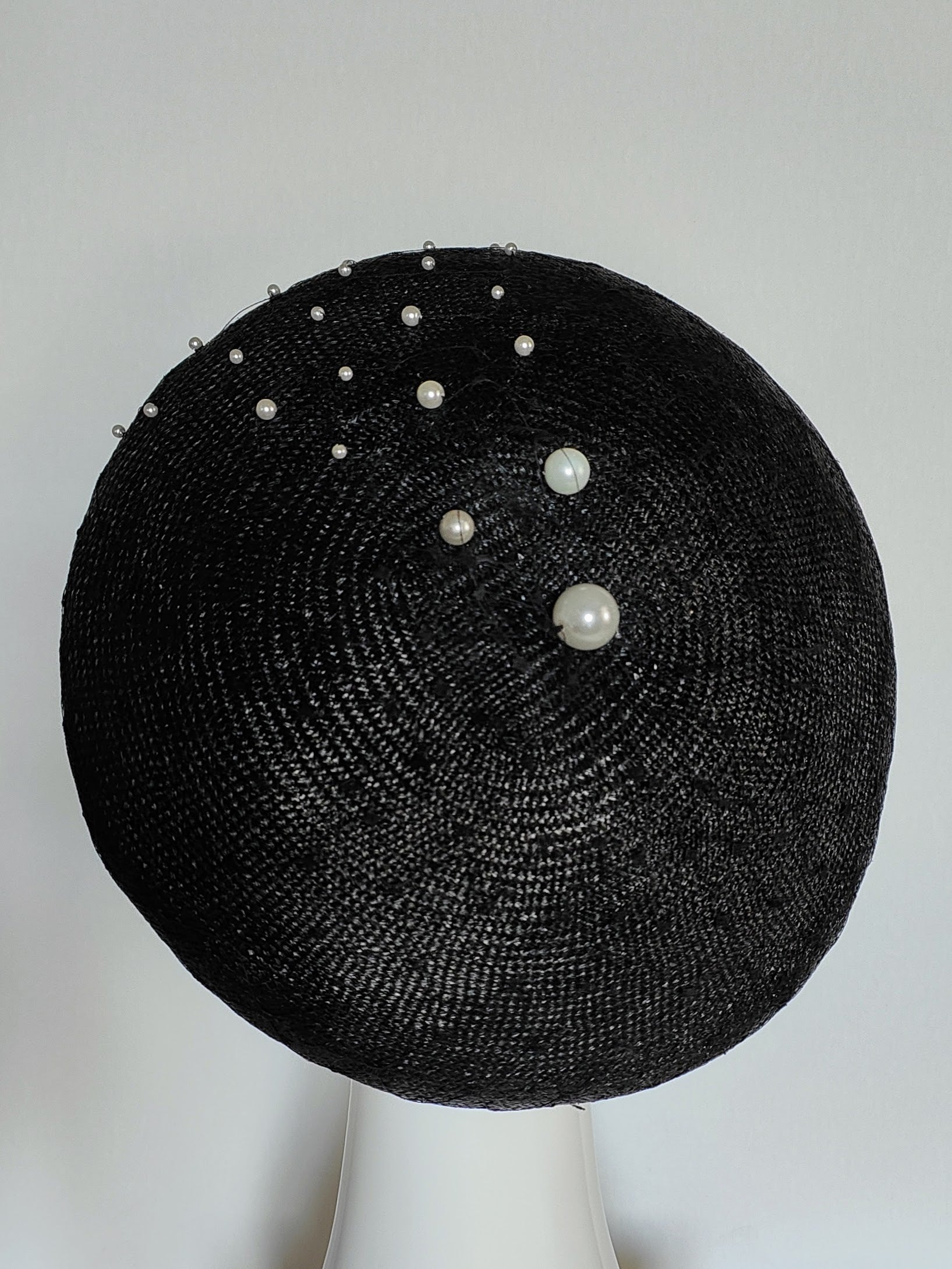 Kathryn Lee Millinery Joan beret featuring straw and pearl – Australian couture headwear