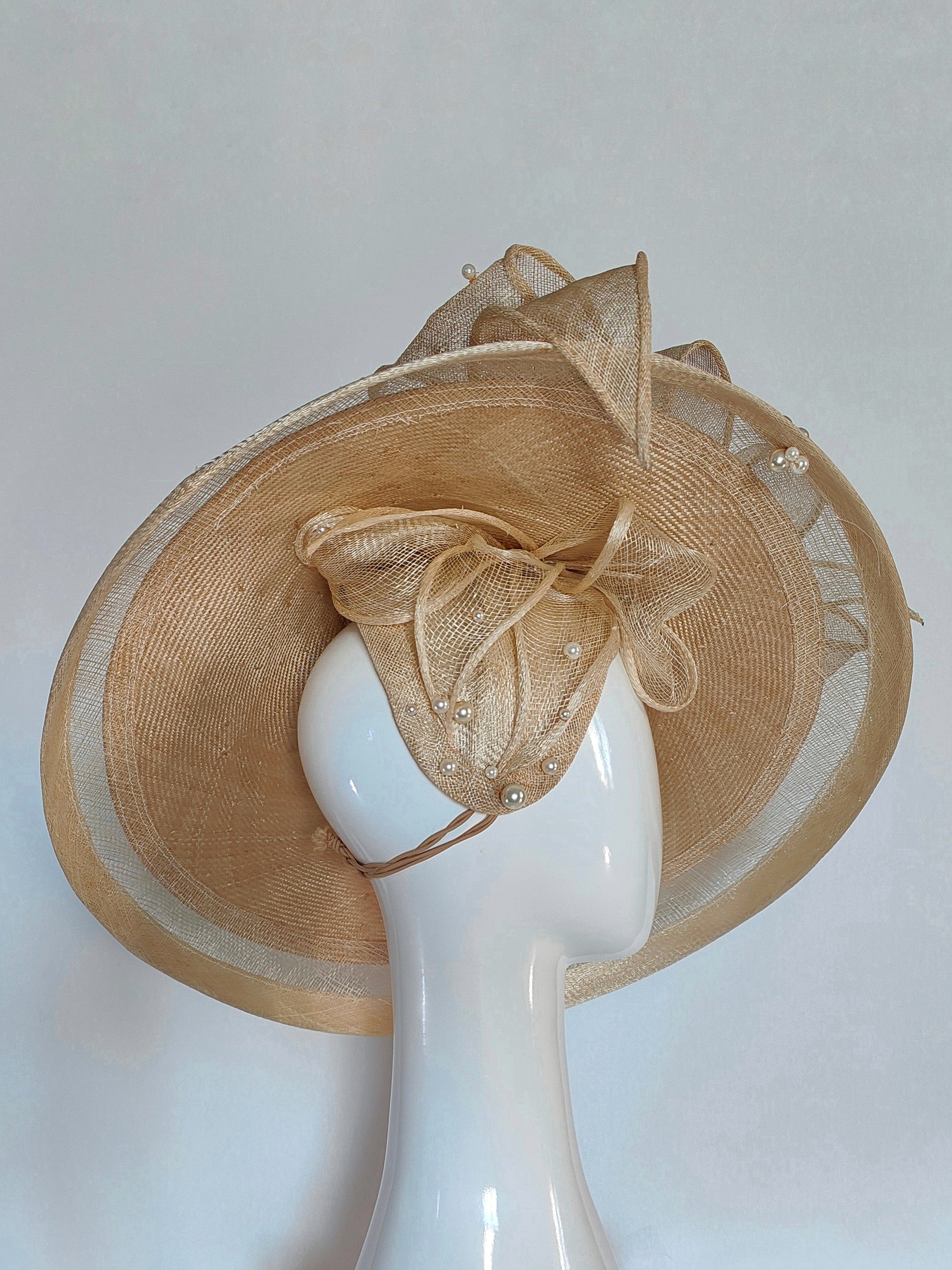 Lady Edith by Kathryn Lee Millinery – bespoke Tan headpiece for Derby Day
