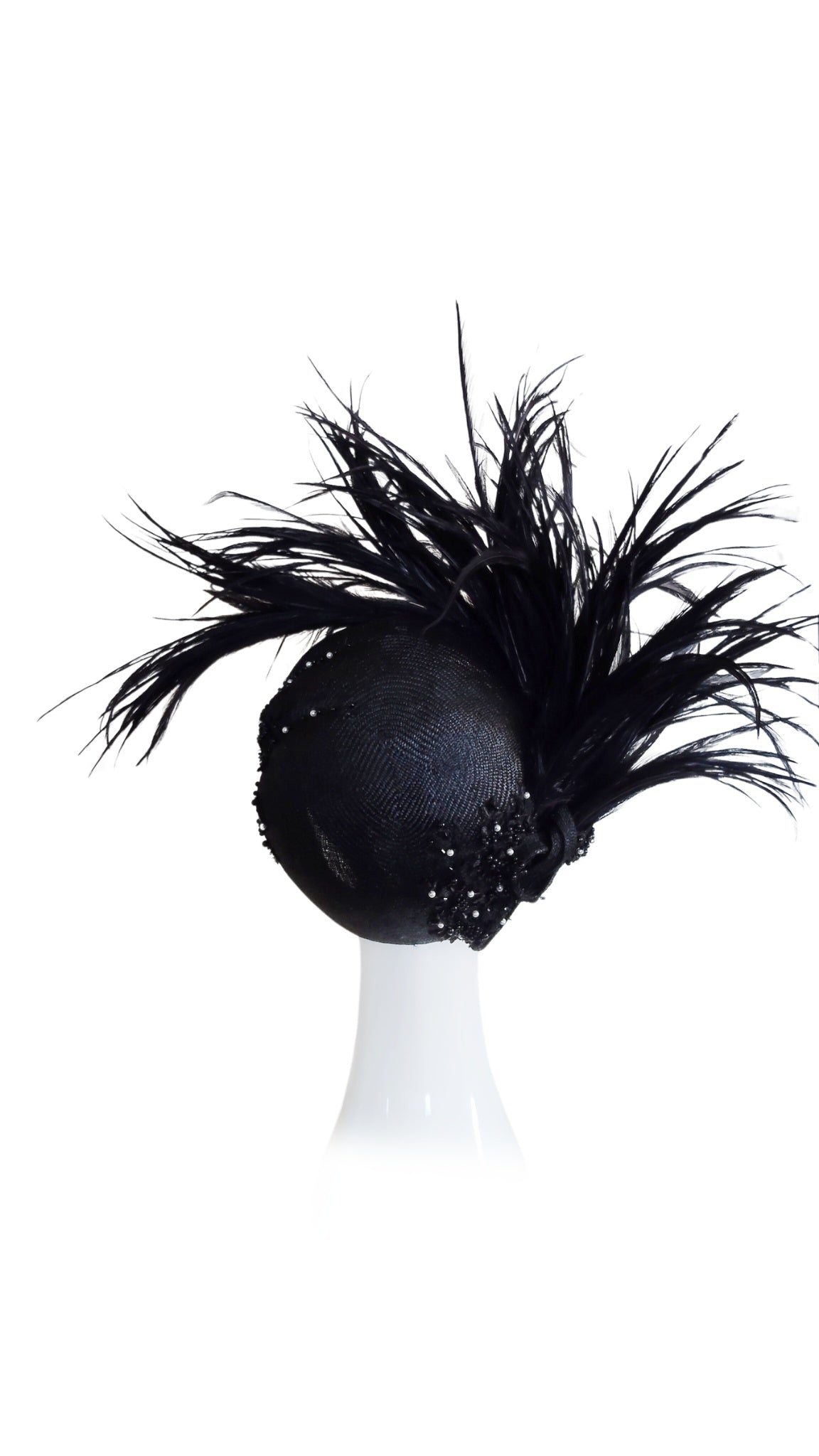 Couture beret Miss Russell featuring straw and lace – occasion headwear for Royal Randwick