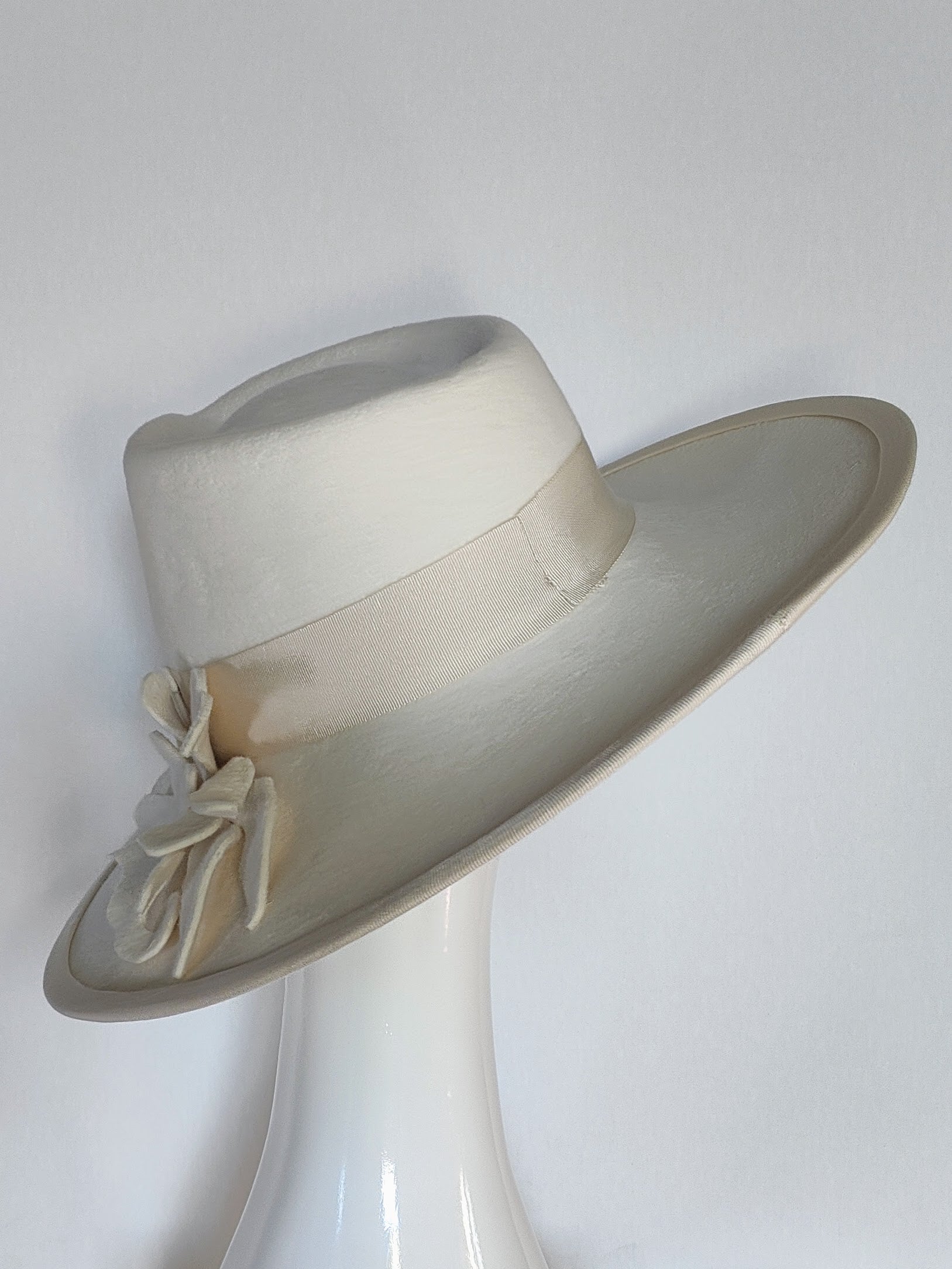 Handcrafted Cream fedora Tilly – Kathryn Lee bespoke collection