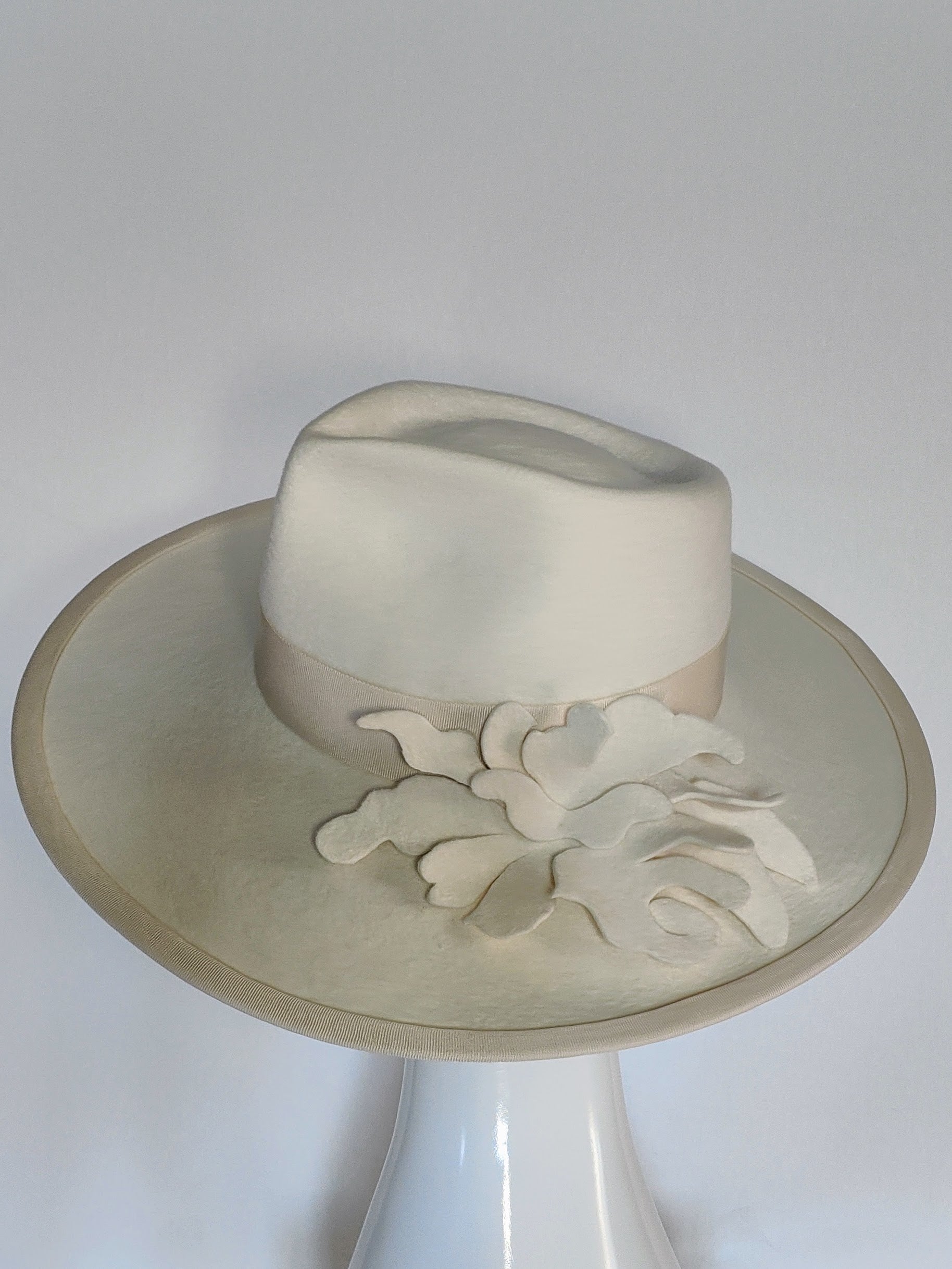 Couture fedora Tilly featuring felt – occasion headwear for fashions on the field