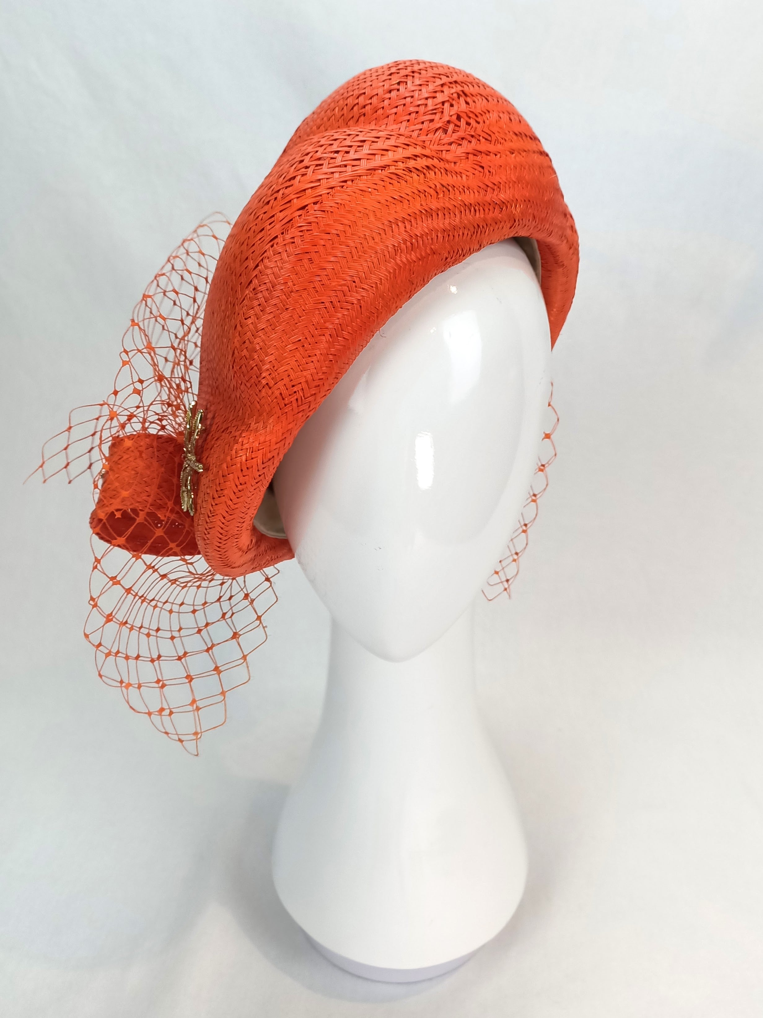 Handcrafted Tangerine beret Amalie – Kathryn Lee bespoke collection
