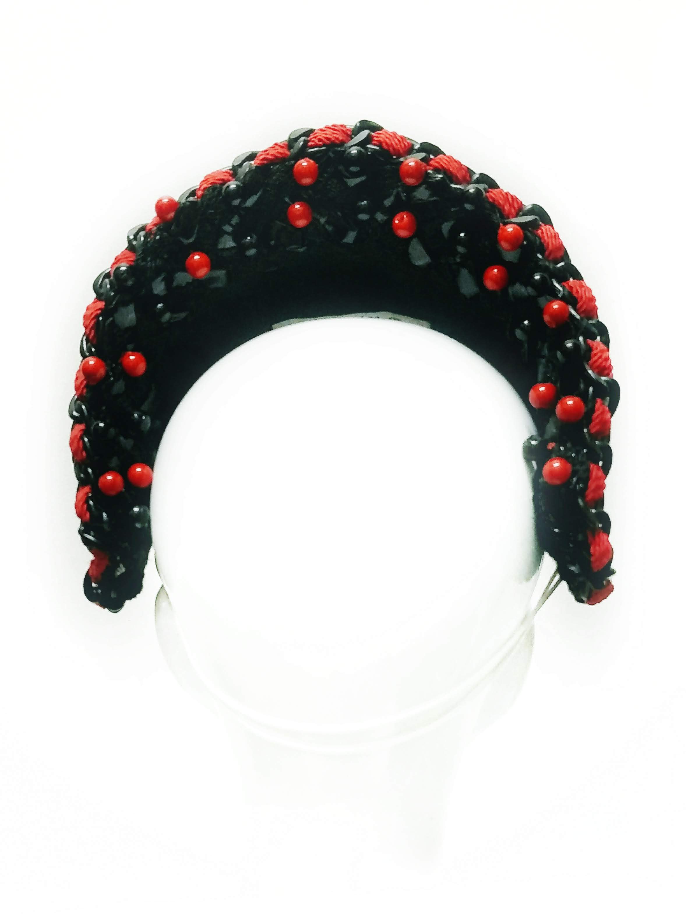 Avena – Black headband crafted from silk and latex perfect for Royal Randwick