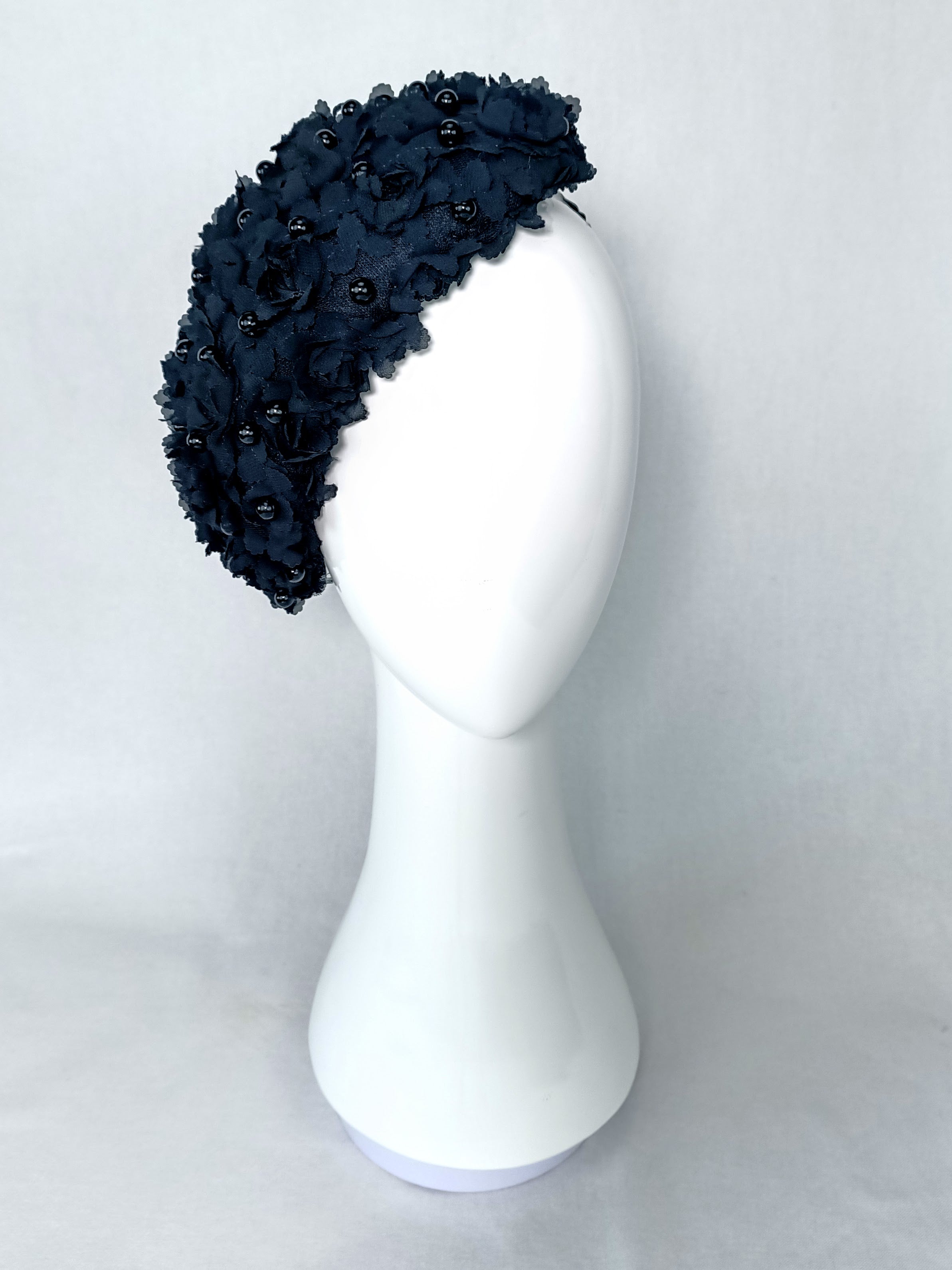 Handcrafted Black fascinator Black Pearl – Kathryn Lee bespoke collection