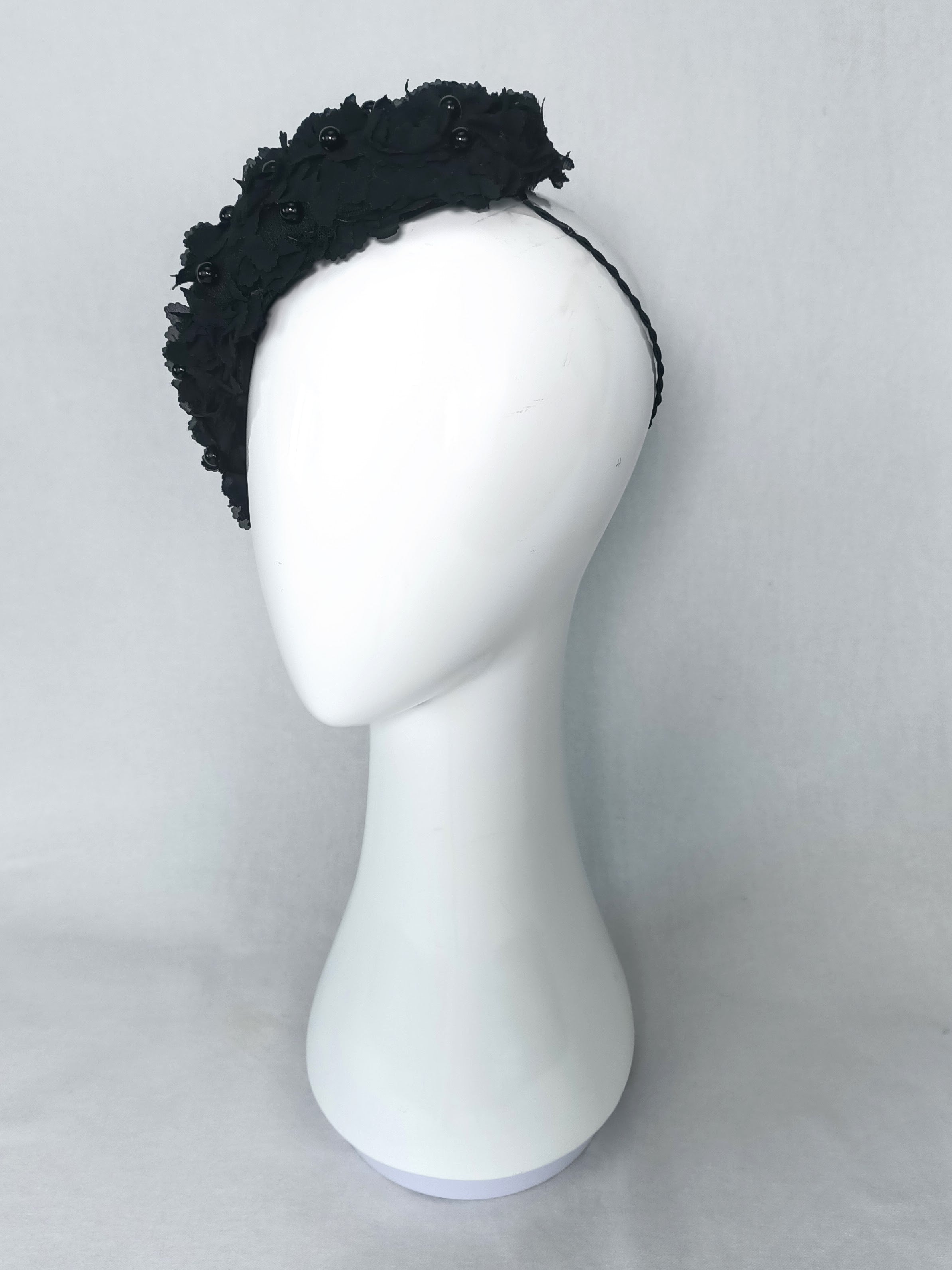 Black Pearl – Black fascinator crafted from silk and pearl perfect for Kentucky Derby