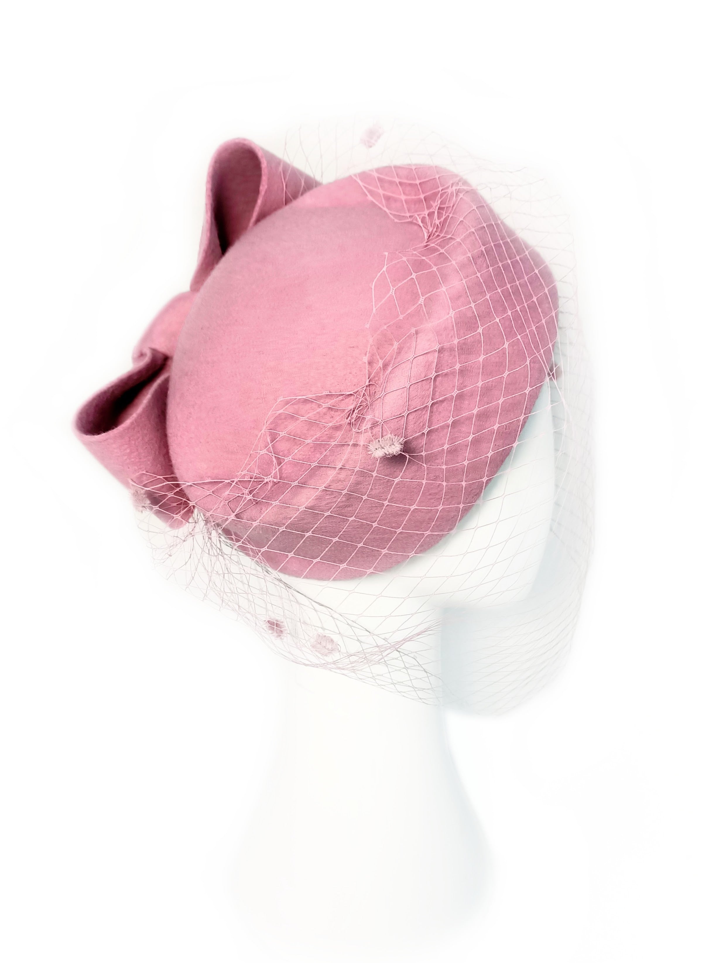 Couture pillbox hat Bryony featuring felt – occasion headwear for spring racing carnival
