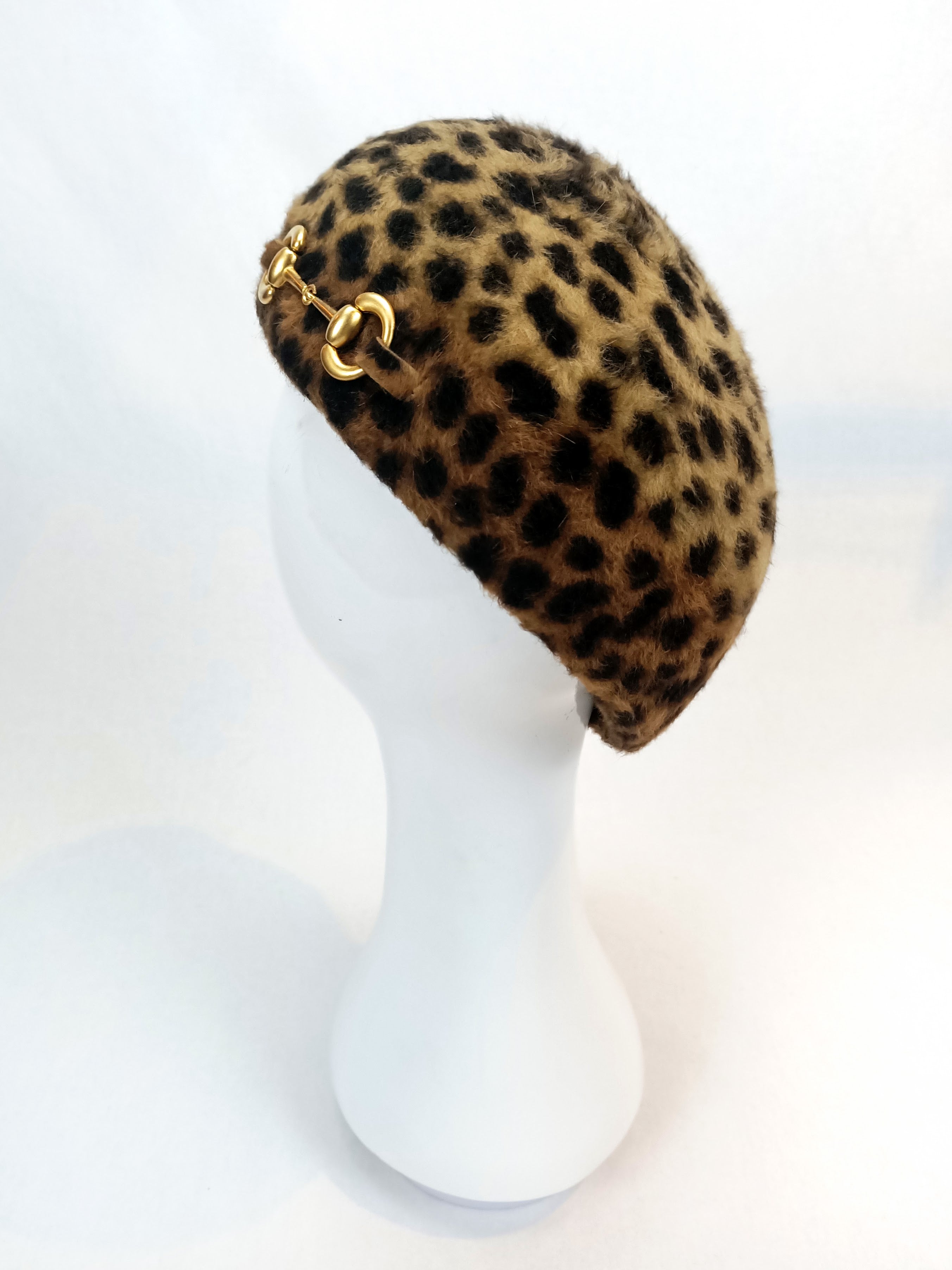 Handcrafted Gold beret Chantal – Kathryn Lee bespoke collection