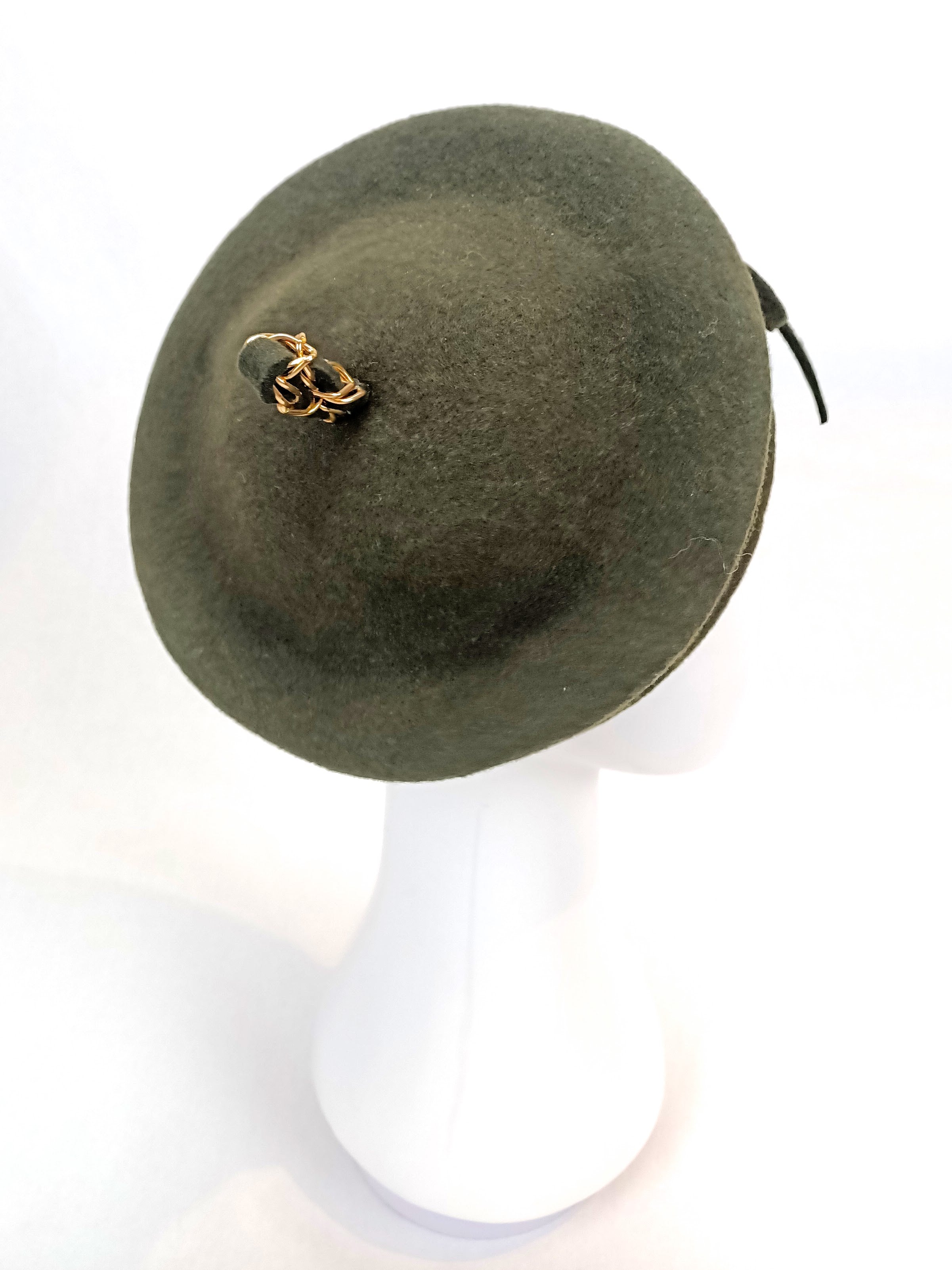 Colette handcrafted beret crafted from felt – perfect for garden party and Kentucky Derby