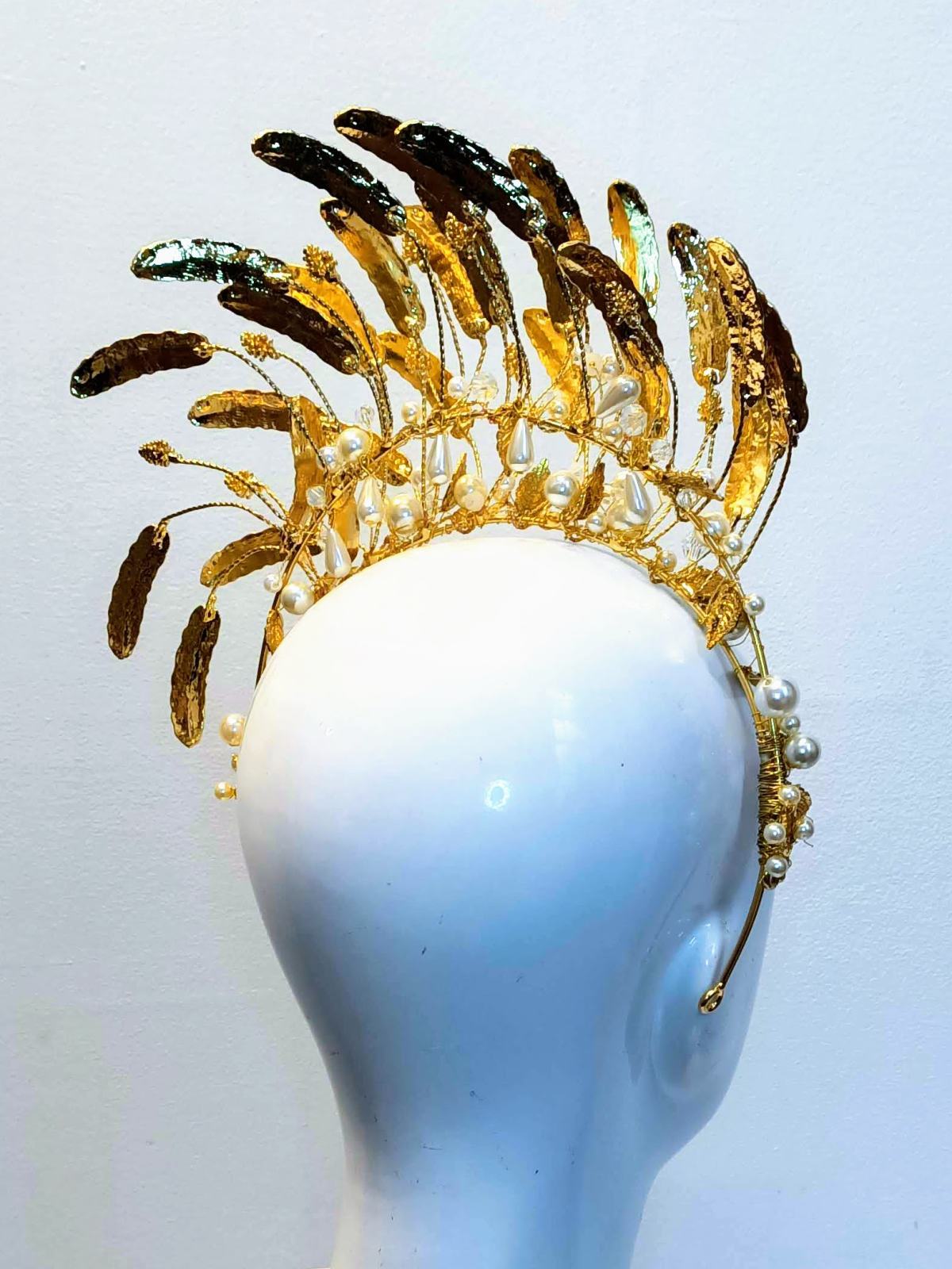 Couture headband Emma Pearl featuring pearl – occasion headwear for Flemington