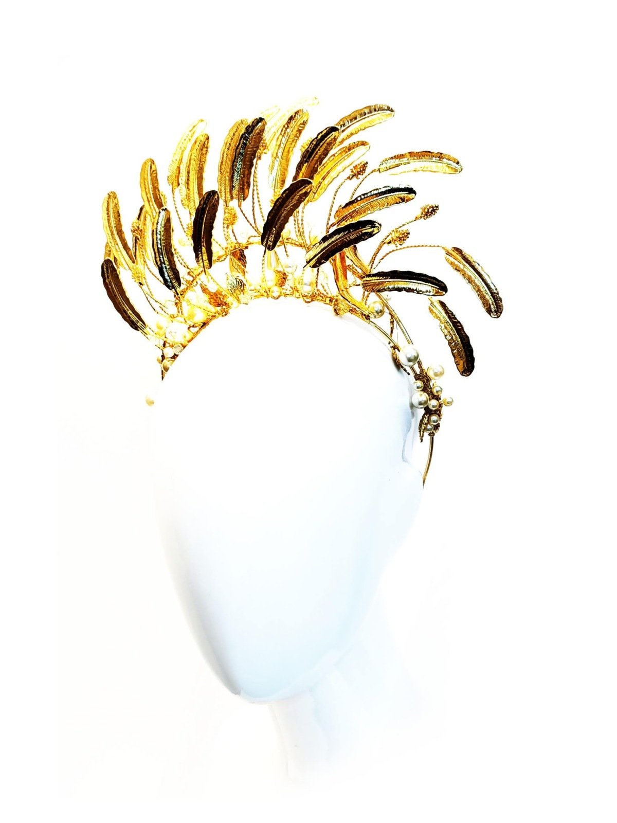 Emma Pearl headband – artisan millinery featuring pearl for fashions on the field and beyond