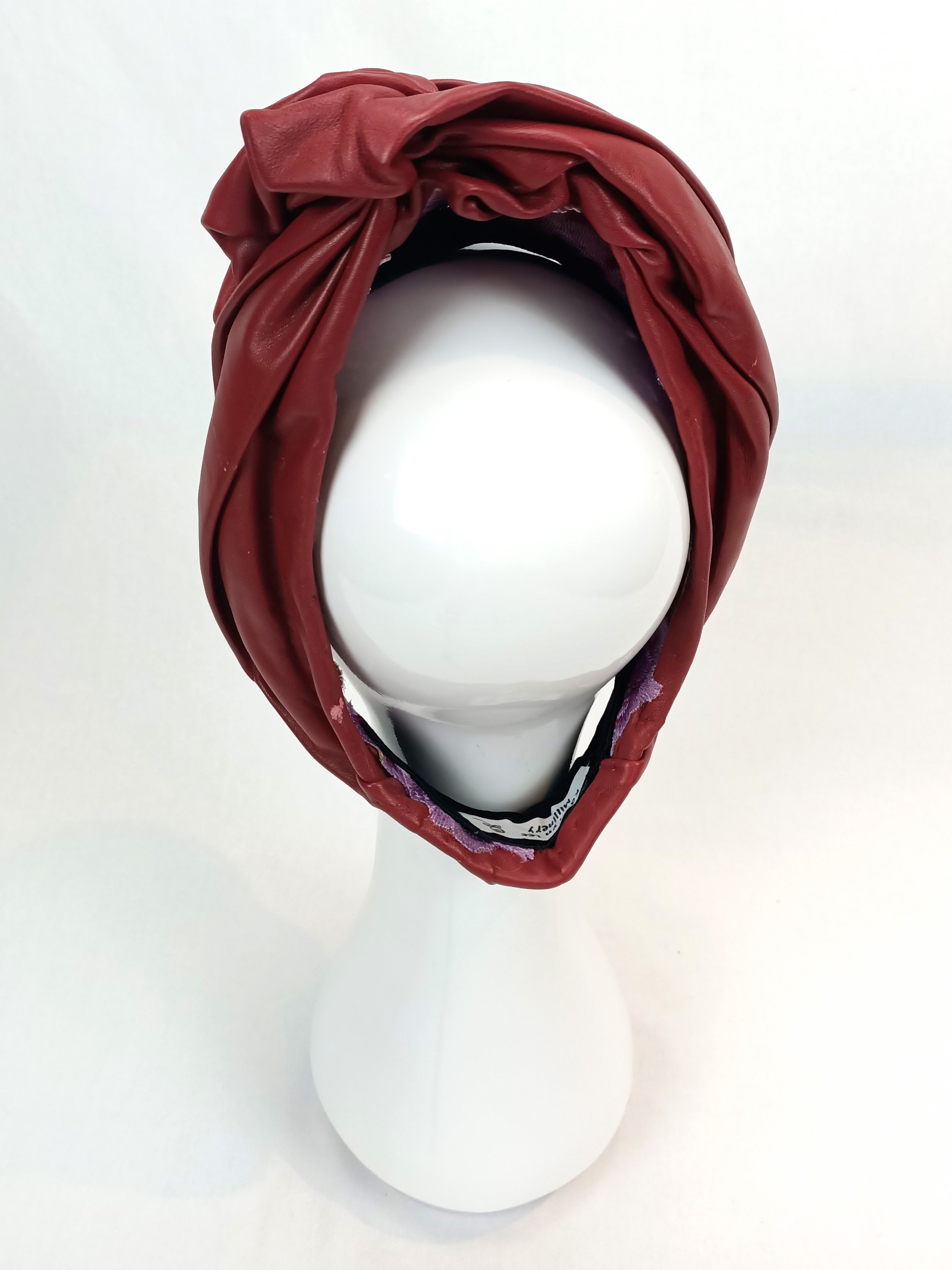 Couture turban Mirabelle featuring leather – occasion headwear for Oaks Day
