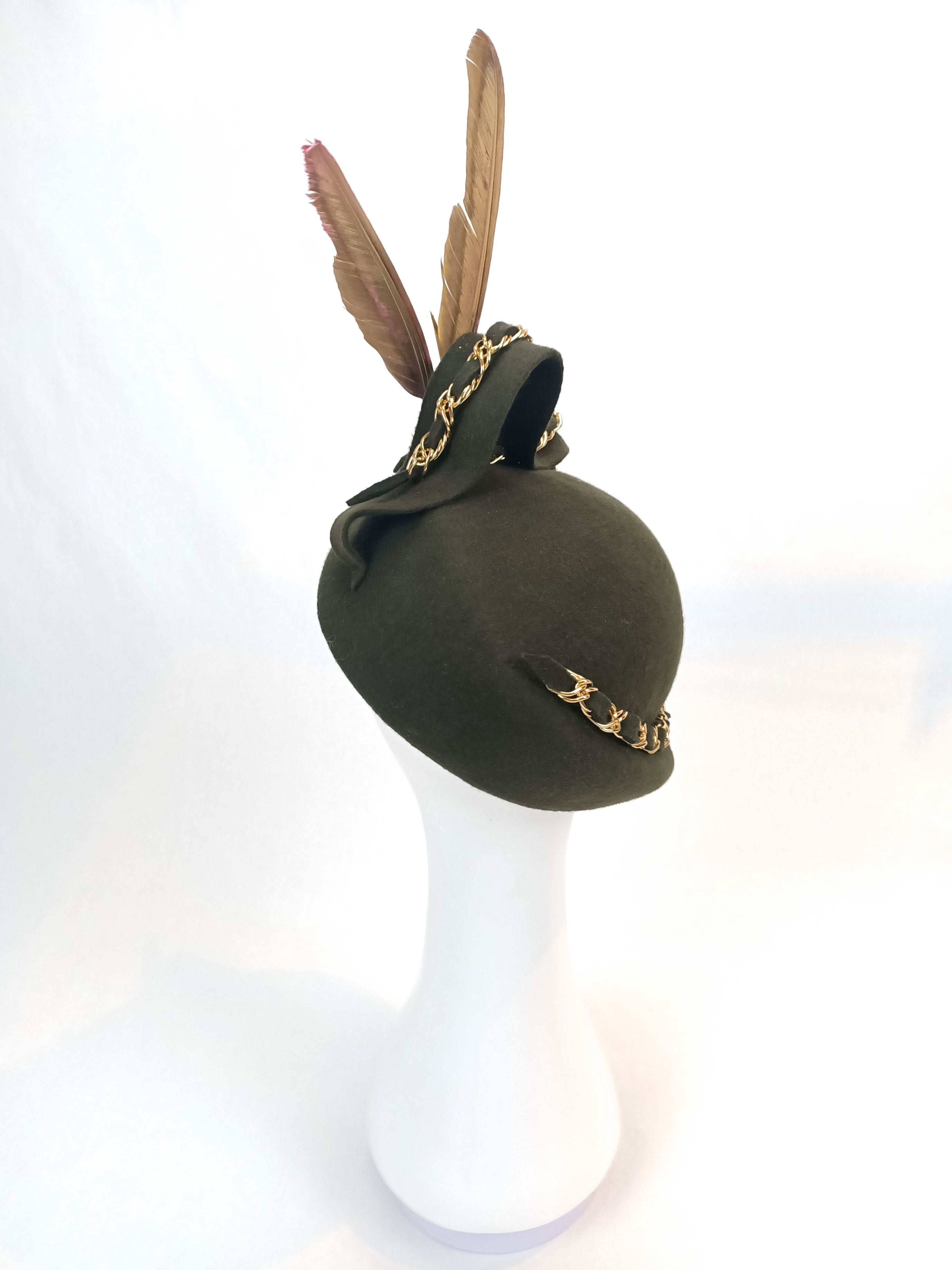 Kathryn Lee Millinery Nicolette beret featuring felt and feather – Australian couture headwear
