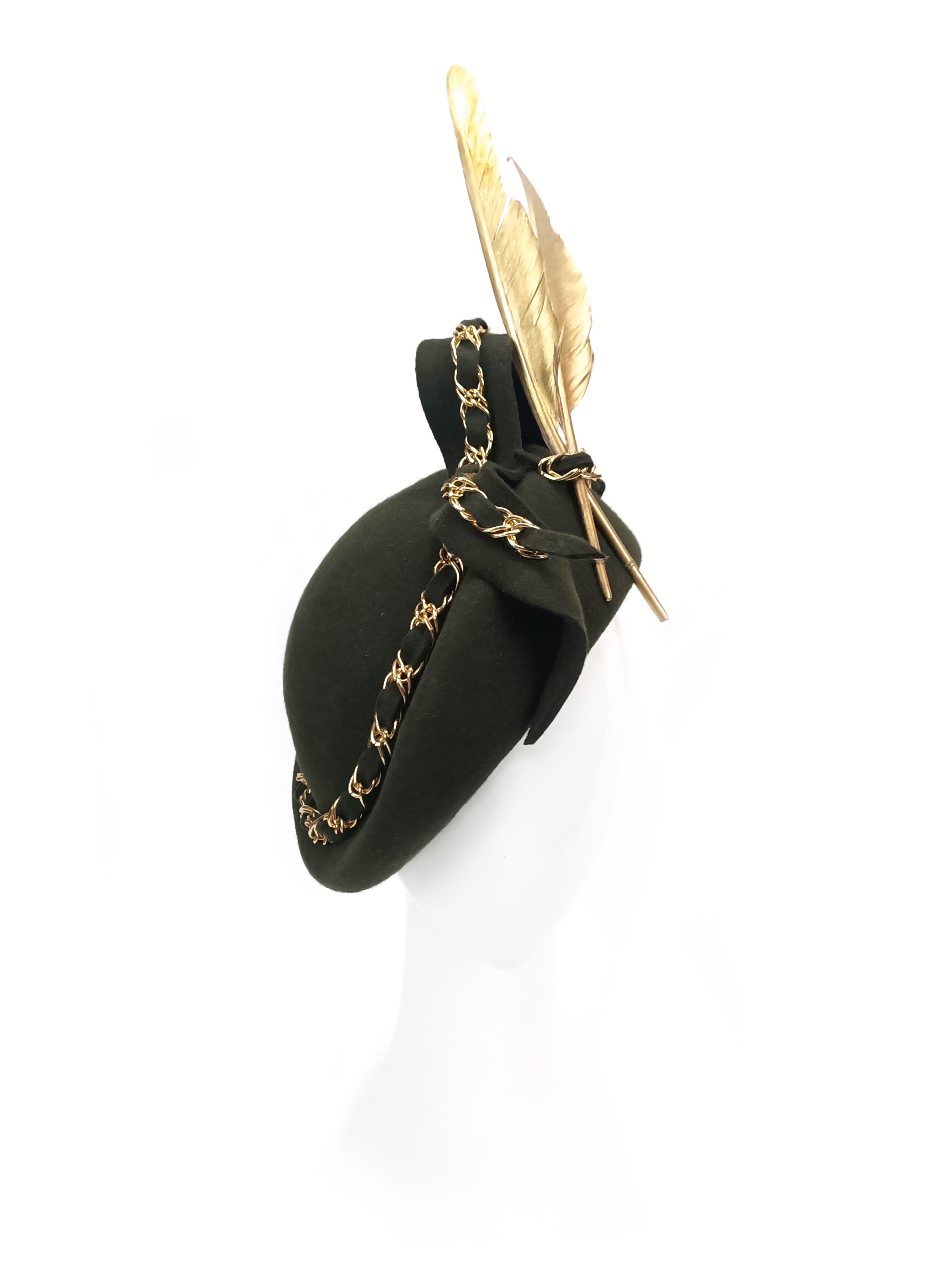 Couture beret Nicolette featuring felt and feather – occasion headwear for Royal Ascot