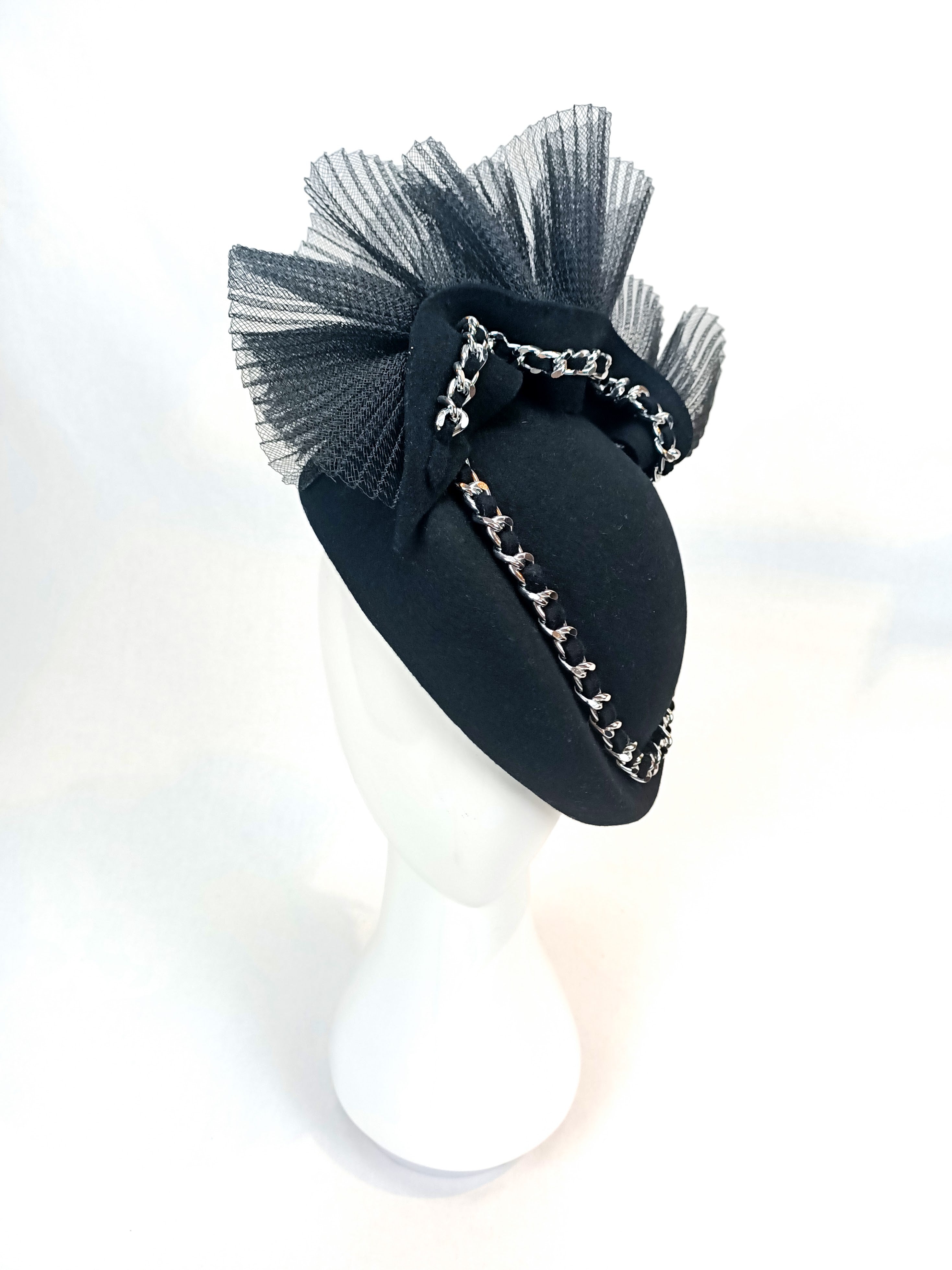 Odette by Kathryn Lee Millinery – bespoke Silver beret for Dubai World Cup