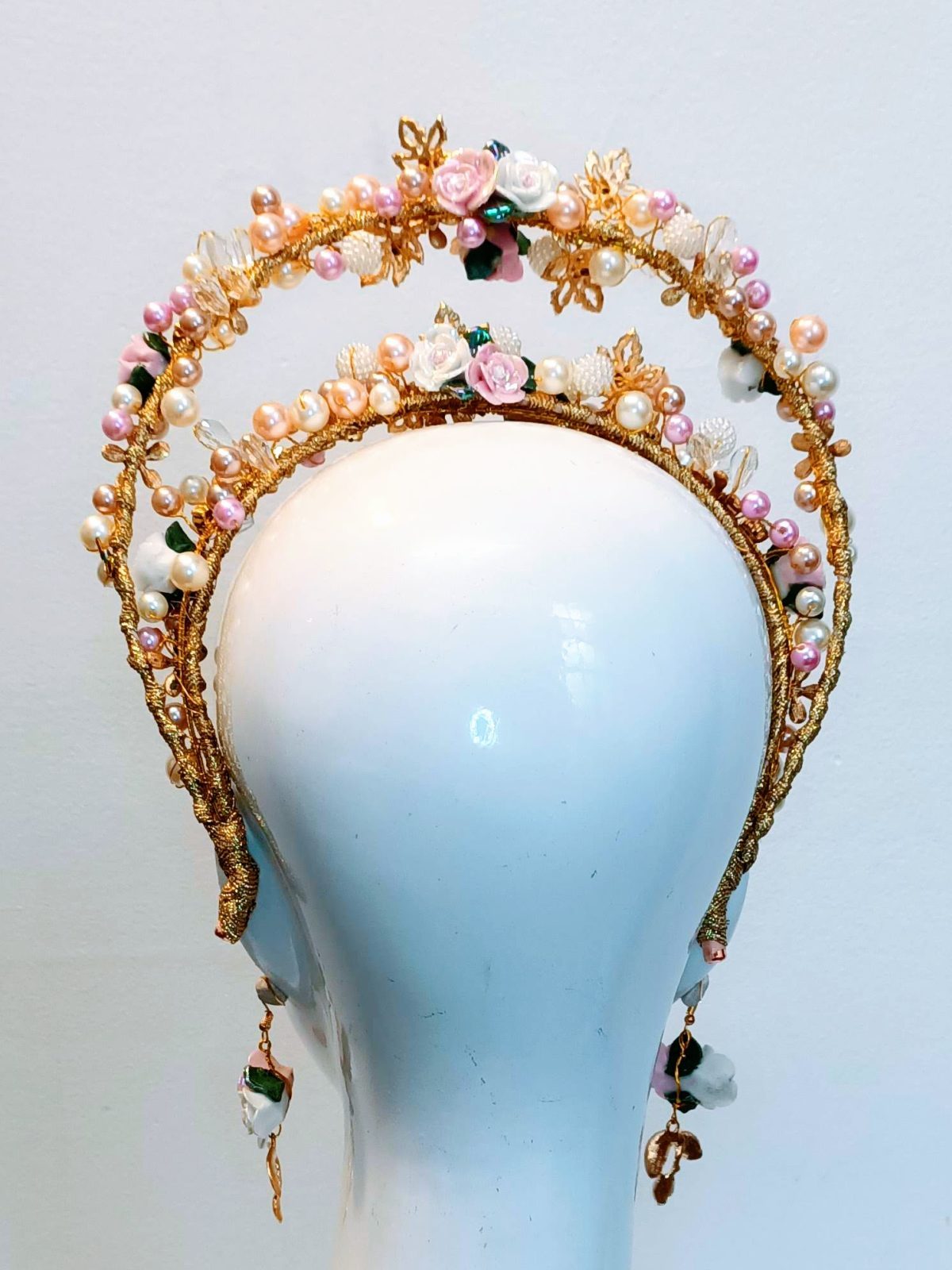 Designer Gold headband Phoebe crafted from pearl – Kathryn Lee Millinery Australia