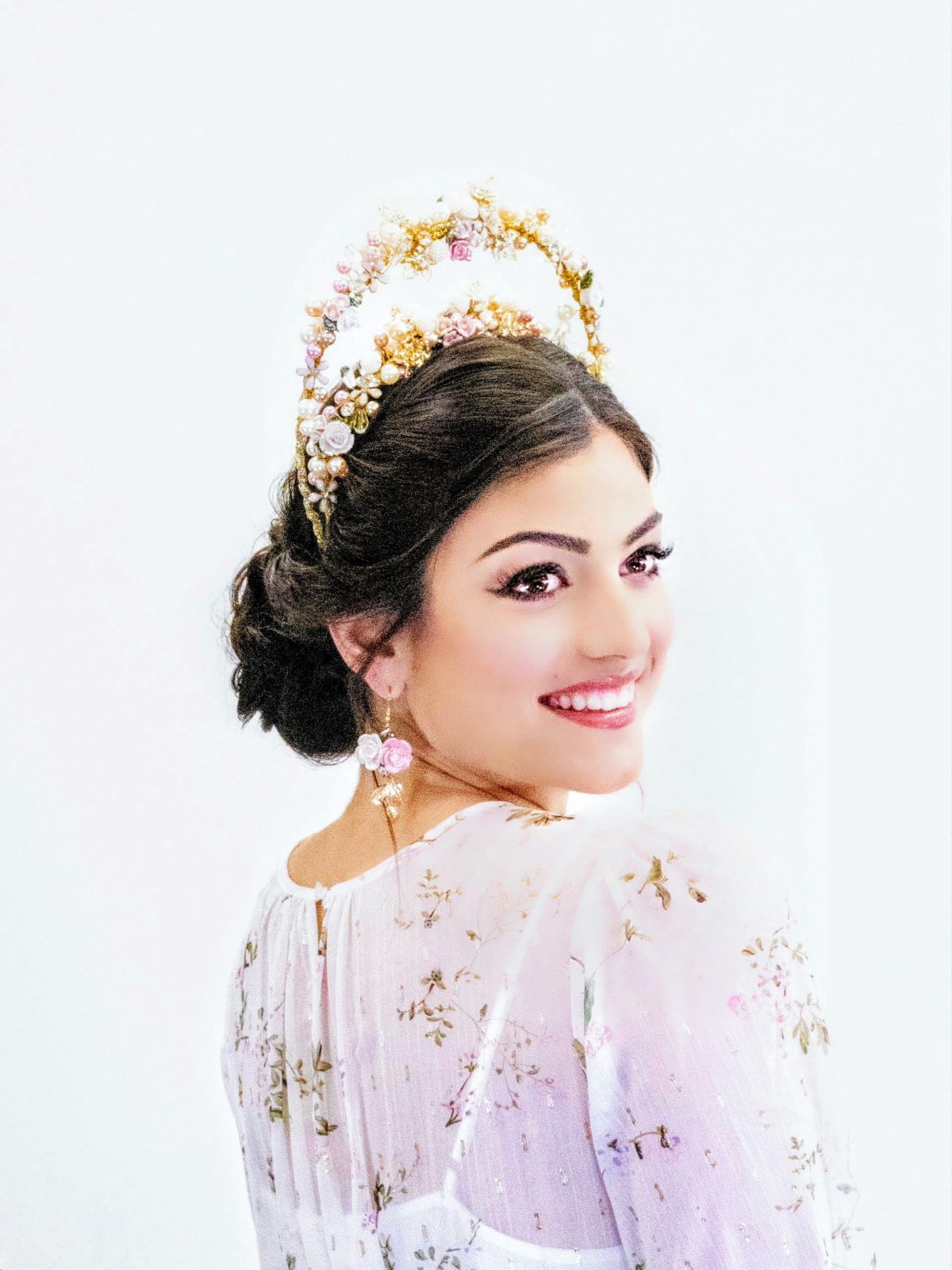 Gold Phoebe headband crafted from pearl – luxury racing headwear by Kathryn Lee