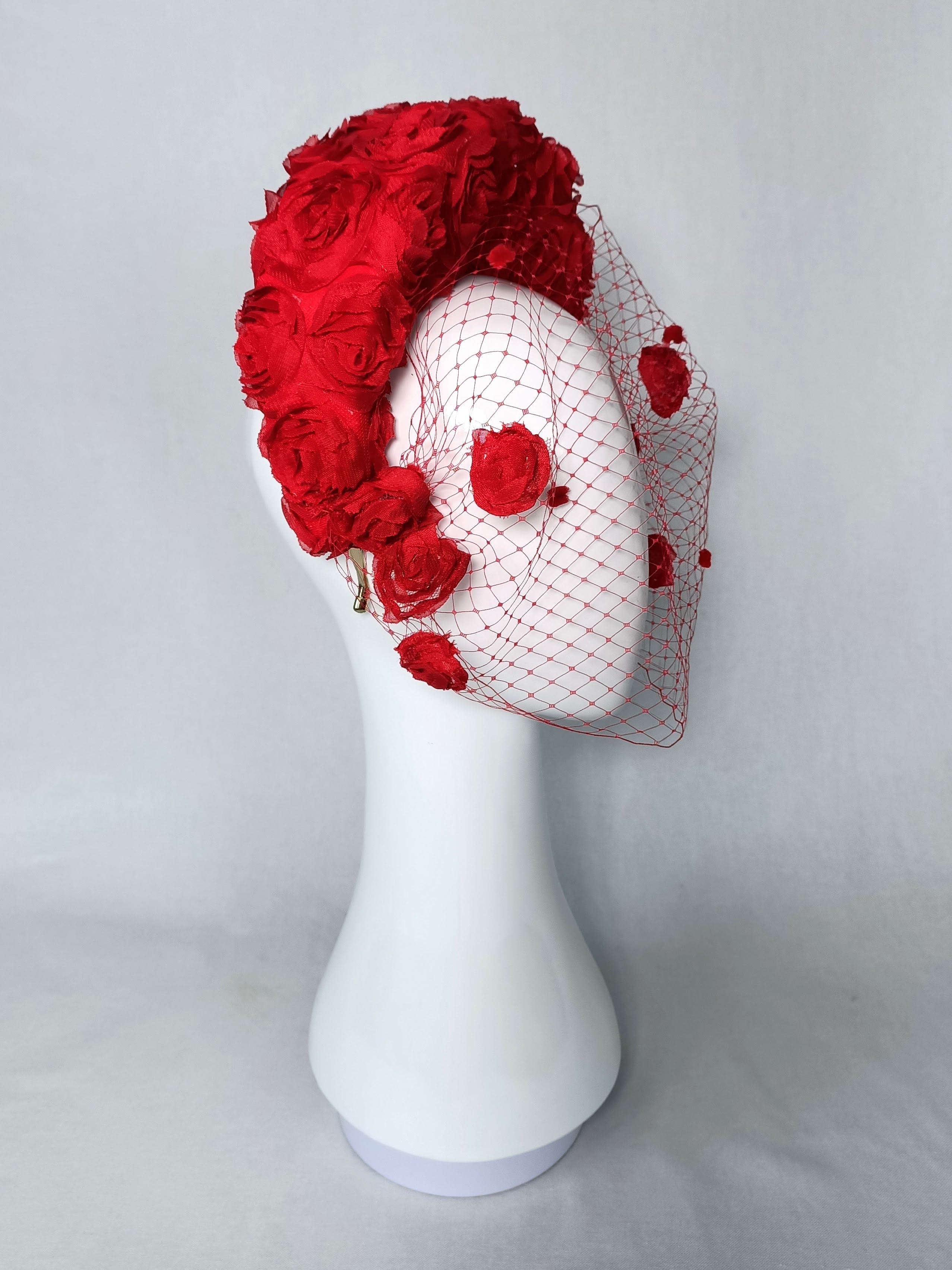 Bespoke headband Rosa – couture millinery for Royal Ascot
